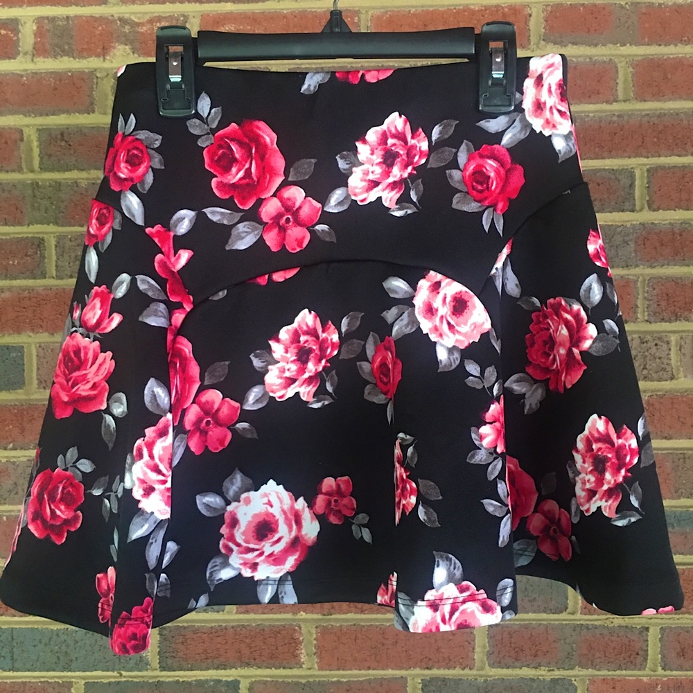 Cute Floral Skater Mini Skirt